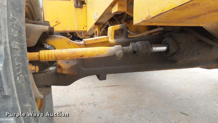 image for item DA7945 1989 John Deere 482C forklift