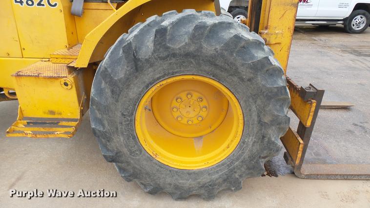 image for item DA7945 1989 John Deere 482C forklift