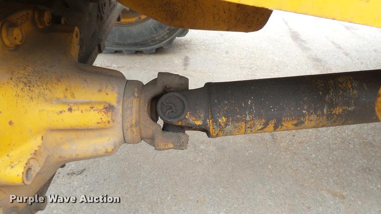 image for item DA7945 1989 John Deere 482C forklift