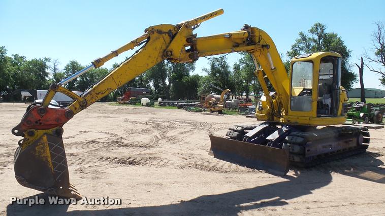 image for item DA7965 1996 Komatsu PC128-UU excavator