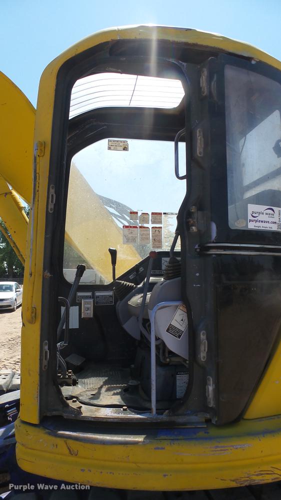 image for item DA7965 1996 Komatsu PC128-UU excavator