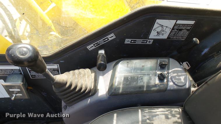 image for item DA7965 1996 Komatsu PC128-UU excavator