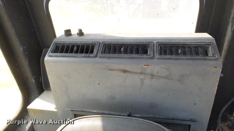 image for item DA7965 1996 Komatsu PC128-UU excavator