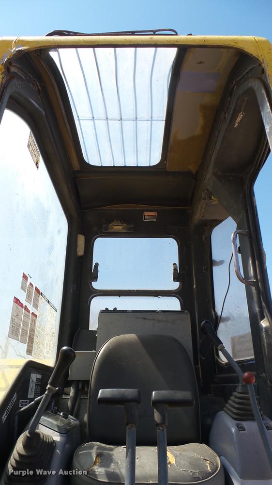 image for item DA7965 1996 Komatsu PC128-UU excavator