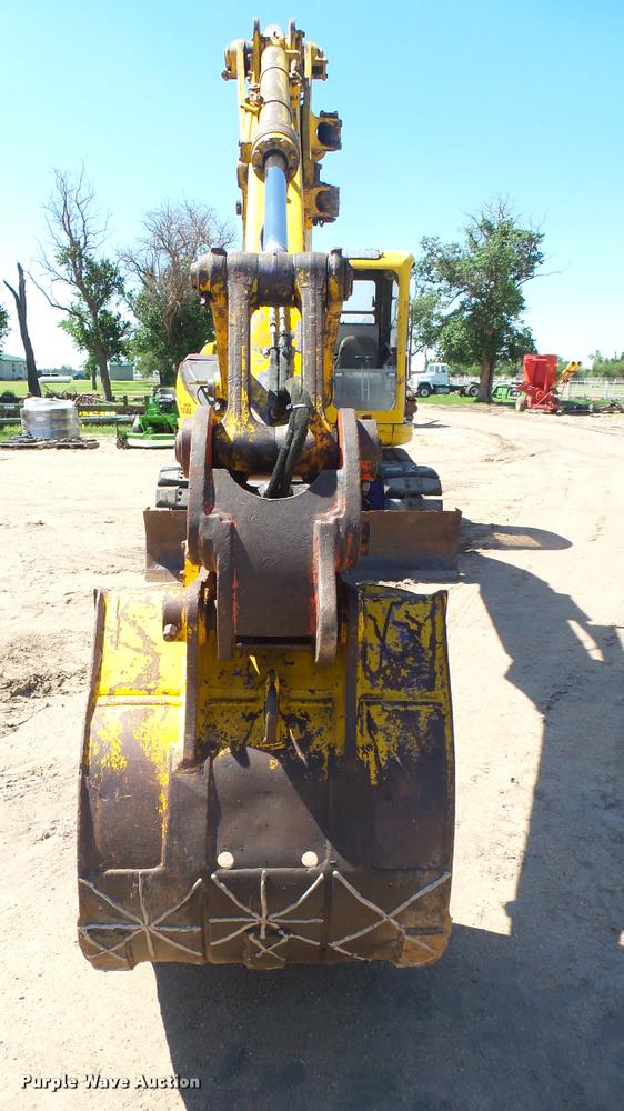 image for item DA7965 1996 Komatsu PC128-UU excavator