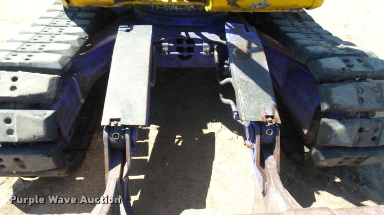 image for item DA7965 1996 Komatsu PC128-UU excavator