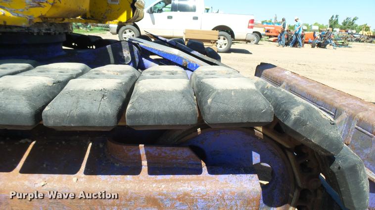 image for item DA7965 1996 Komatsu PC128-UU excavator