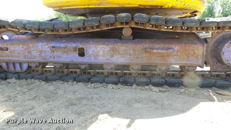 image for item DA7965 1996 Komatsu PC128-UU excavator