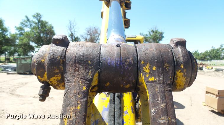 image for item DA7965 1996 Komatsu PC128-UU excavator