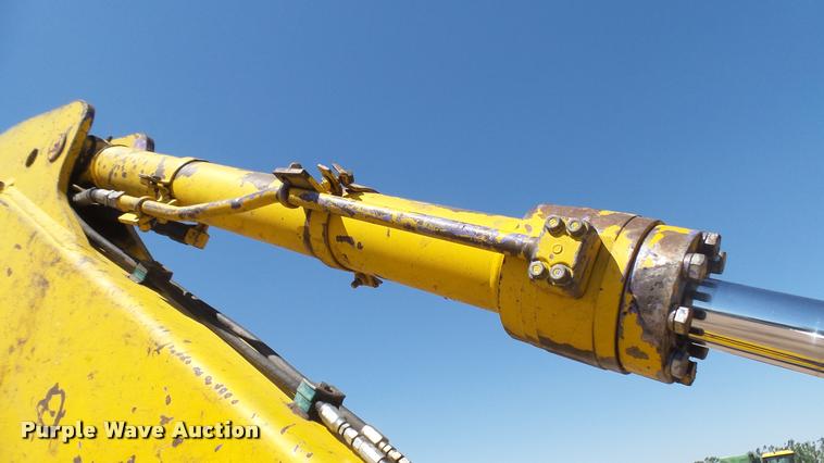 image for item DA7965 1996 Komatsu PC128-UU excavator