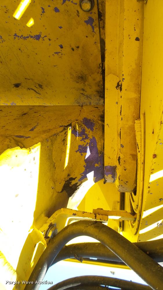 image for item DA7965 1996 Komatsu PC128-UU excavator