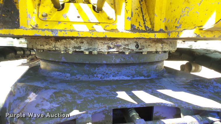 image for item DA7965 1996 Komatsu PC128-UU excavator