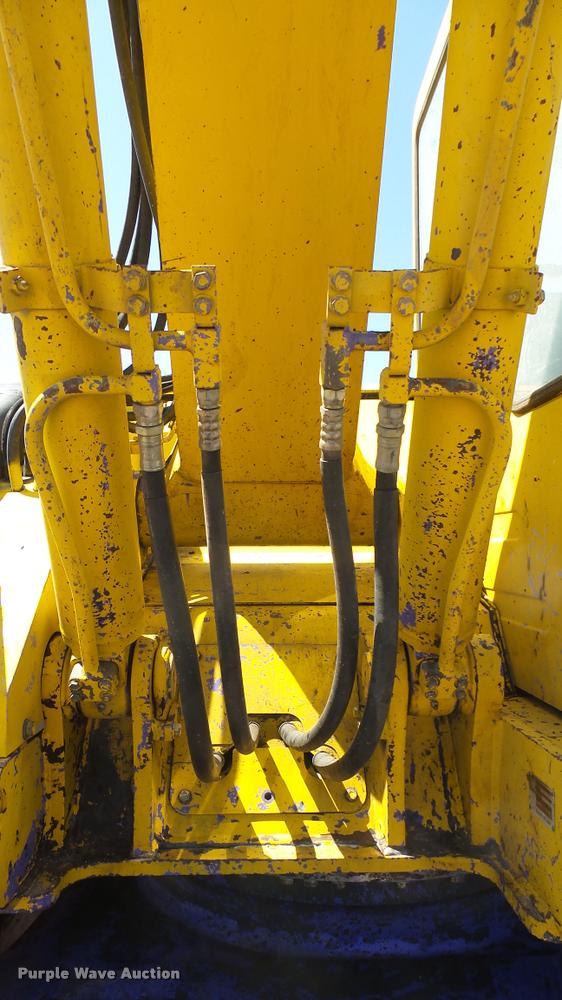 image for item DA7965 1996 Komatsu PC128-UU excavator