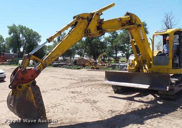 image for item DA7965 1996 Komatsu PC128-UU excavator
