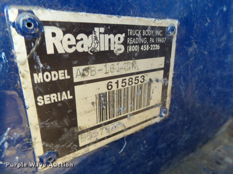 image for item DB1334 2006 Ford F550 Super Duty utility truck with crane