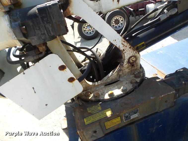 image for item DB1334 2006 Ford F550 Super Duty utility truck with crane