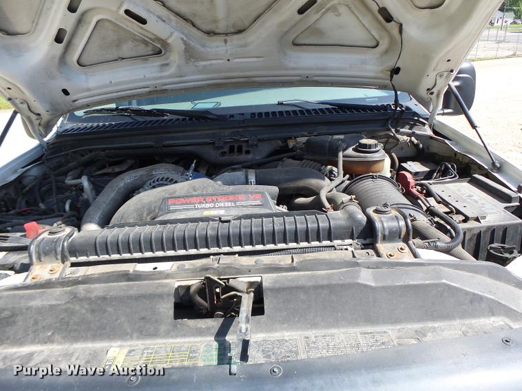 image for item DB1334 2006 Ford F550 Super Duty utility truck with crane