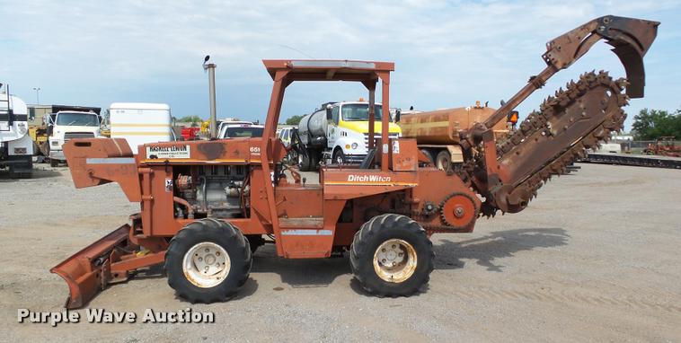image for item DB4035 1985 Ditch Witch 6510DD trencher