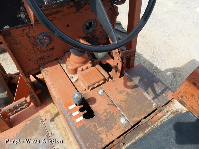 image for item DB4035 1985 Ditch Witch 6510DD trencher