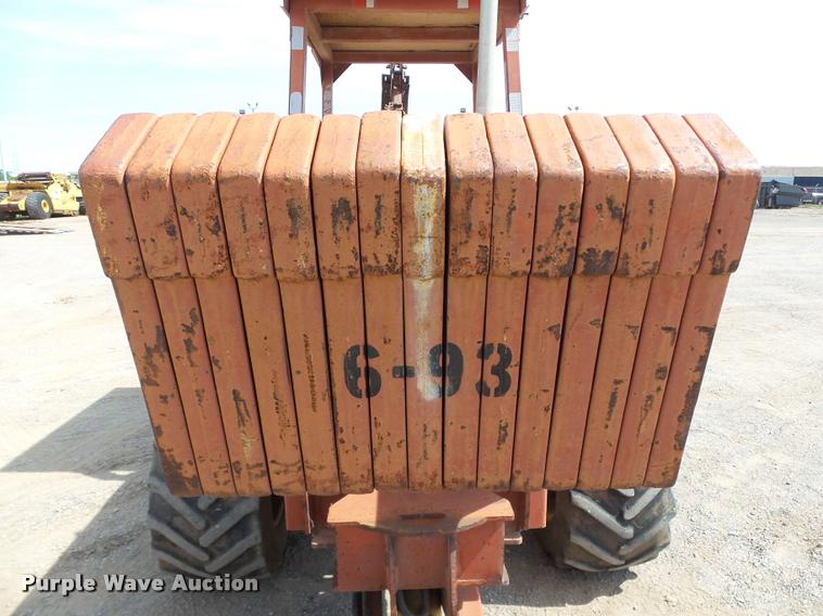 image for item DB4035 1985 Ditch Witch 6510DD trencher