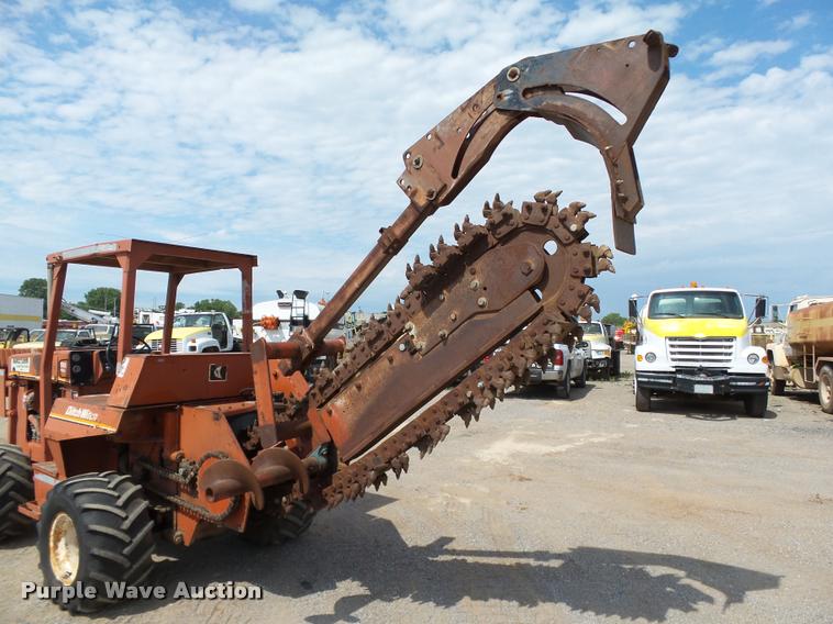 image for item DB4035 1985 Ditch Witch 6510DD trencher