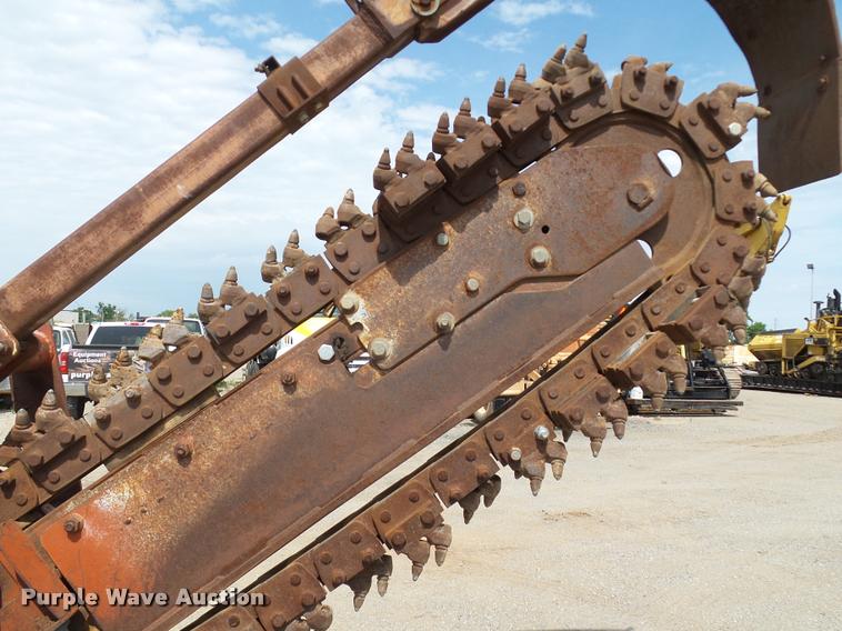 image for item DB4035 1985 Ditch Witch 6510DD trencher