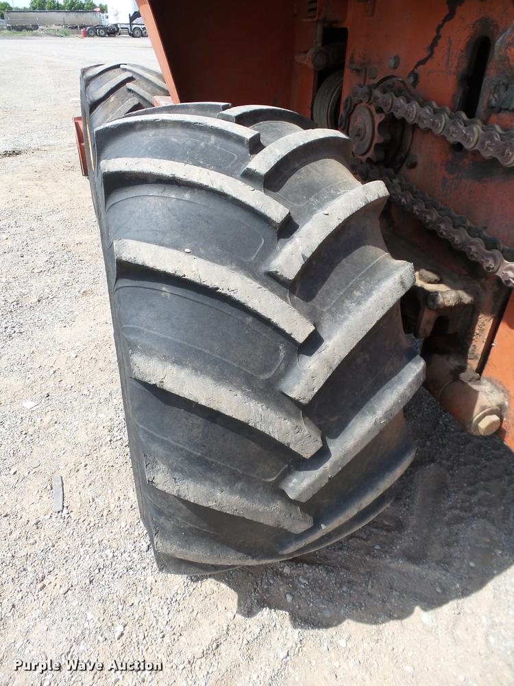 image for item DB4035 1985 Ditch Witch 6510DD trencher