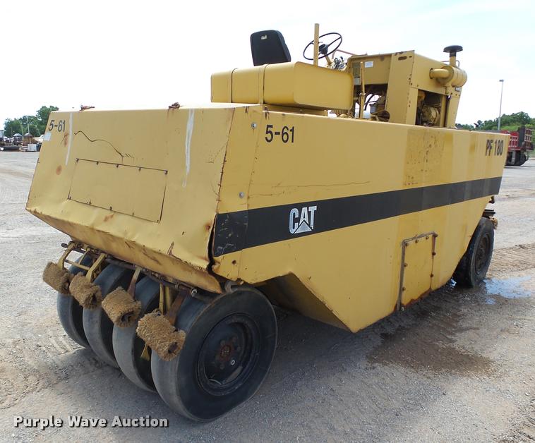 image for item DB4038 1992 Caterpillar PS-180 pneumatic roller