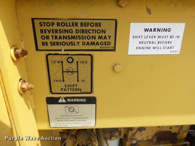 image for item DB4038 1992 Caterpillar PS-180 pneumatic roller