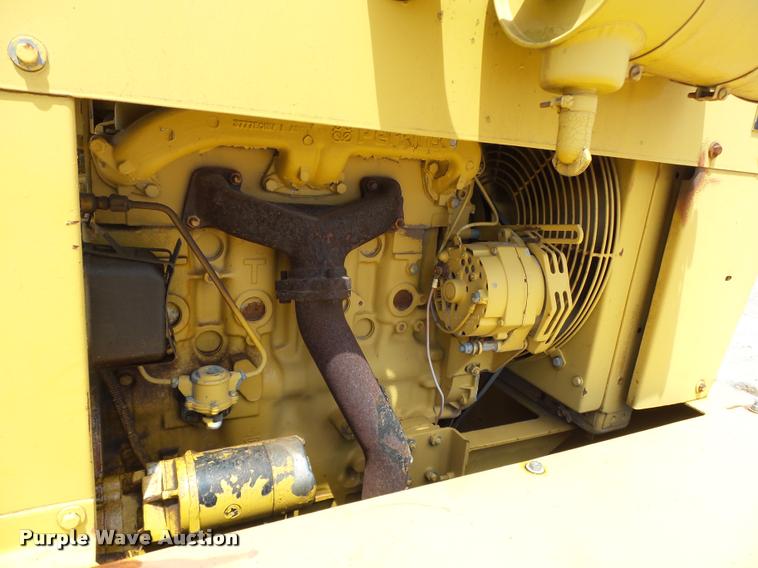 image for item DB4038 1992 Caterpillar PS-180 pneumatic roller