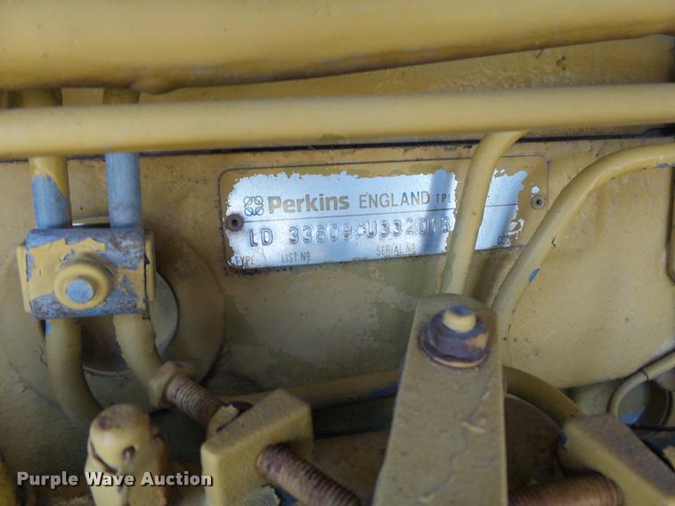 image for item DB4038 1992 Caterpillar PS-180 pneumatic roller