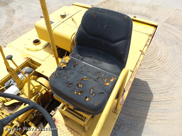 image for item DB4038 1992 Caterpillar PS-180 pneumatic roller