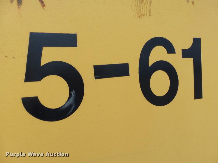 image for item DB4038 1992 Caterpillar PS-180 pneumatic roller