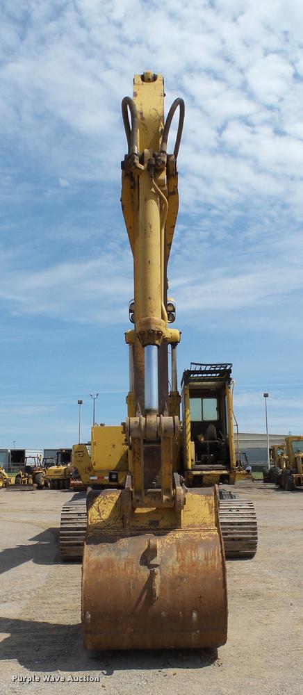 image for item DB4040 1990 Caterpillar 235C excavator