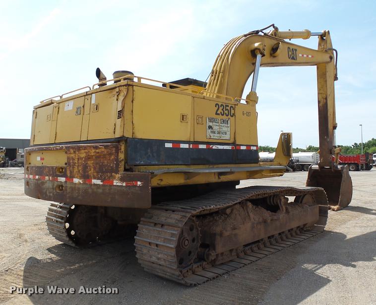 image for item DB4040 1990 Caterpillar 235C excavator