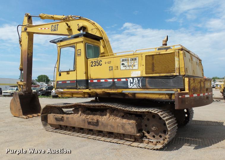 image for item DB4040 1990 Caterpillar 235C excavator
