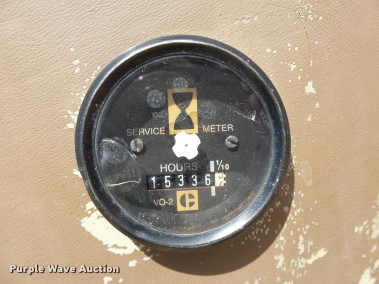 image for item DB4040 1990 Caterpillar 235C excavator