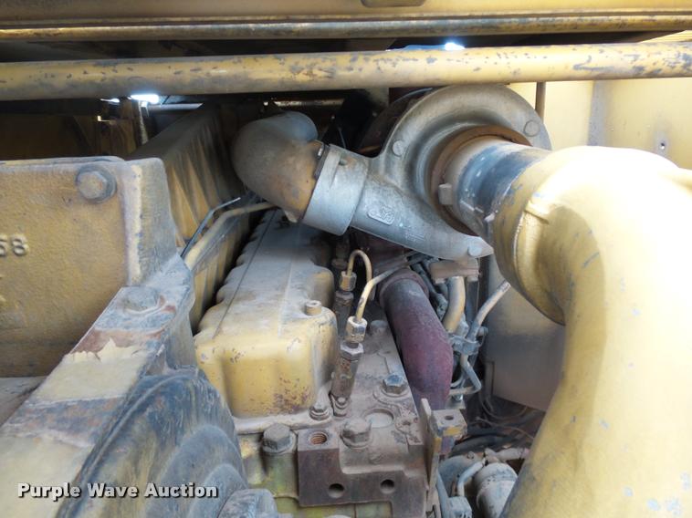 image for item DB4040 1990 Caterpillar 235C excavator