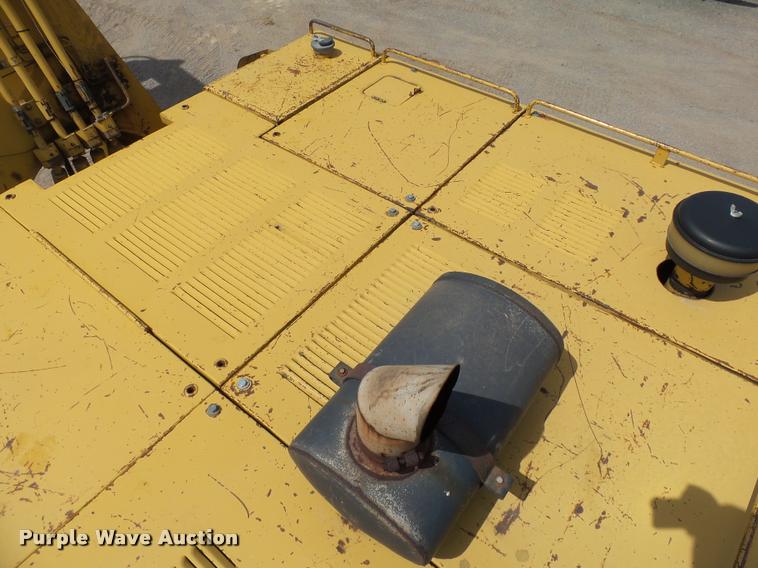 image for item DB4040 1990 Caterpillar 235C excavator