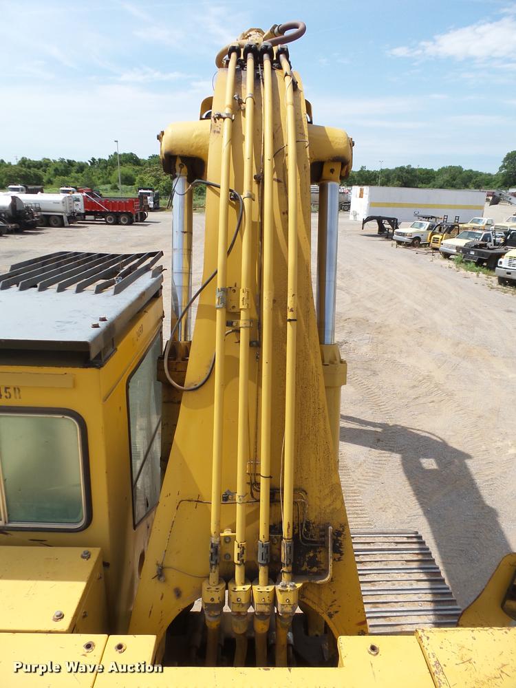 image for item DB4040 1990 Caterpillar 235C excavator