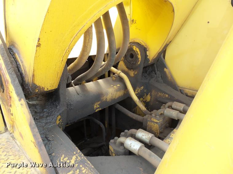 image for item DB4040 1990 Caterpillar 235C excavator