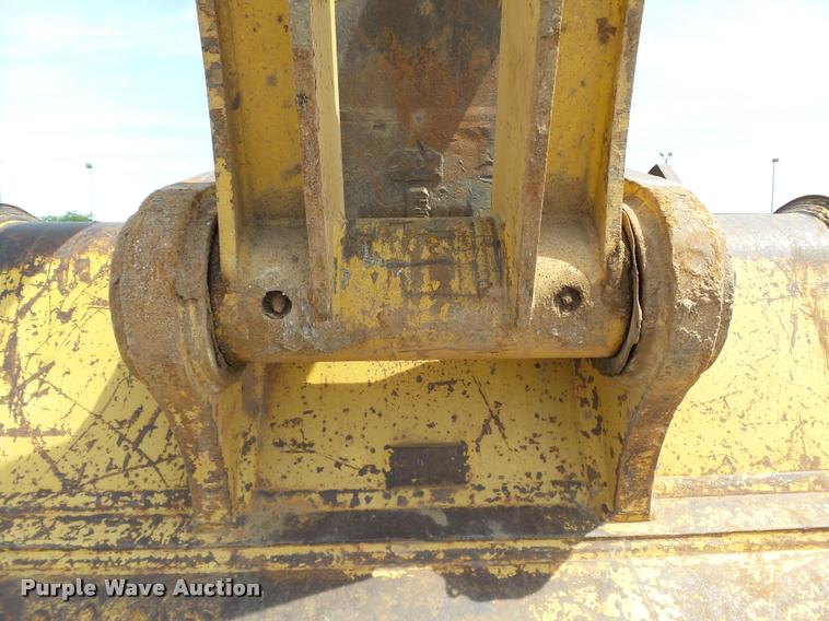 image for item DB4040 1990 Caterpillar 235C excavator