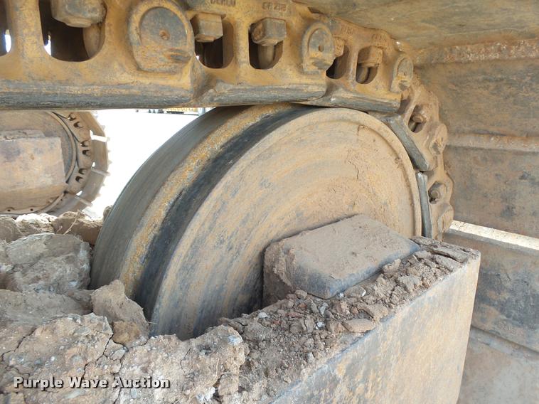 image for item DB4040 1990 Caterpillar 235C excavator