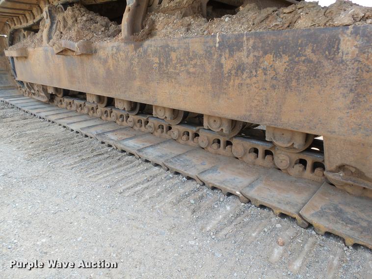 image for item DB4040 1990 Caterpillar 235C excavator