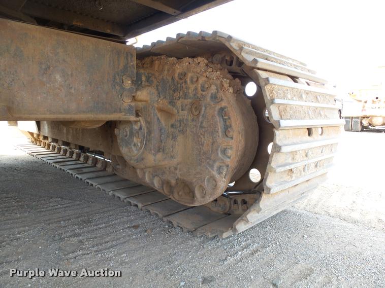 image for item DB4040 1990 Caterpillar 235C excavator