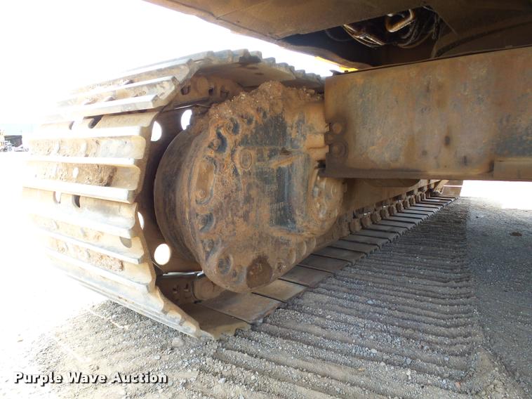 image for item DB4040 1990 Caterpillar 235C excavator