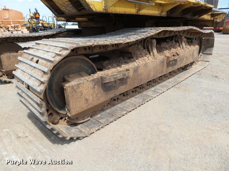 image for item DB4040 1990 Caterpillar 235C excavator