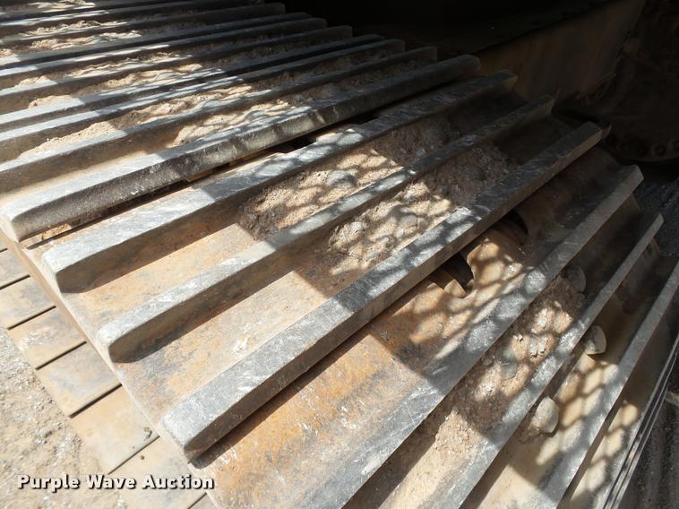 image for item DB4040 1990 Caterpillar 235C excavator