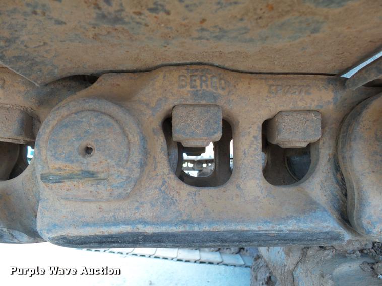 image for item DB4040 1990 Caterpillar 235C excavator