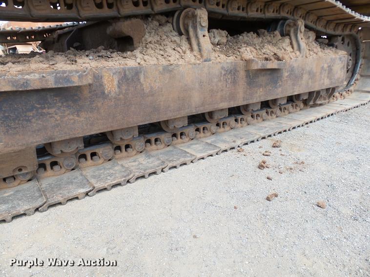 image for item DB4040 1990 Caterpillar 235C excavator